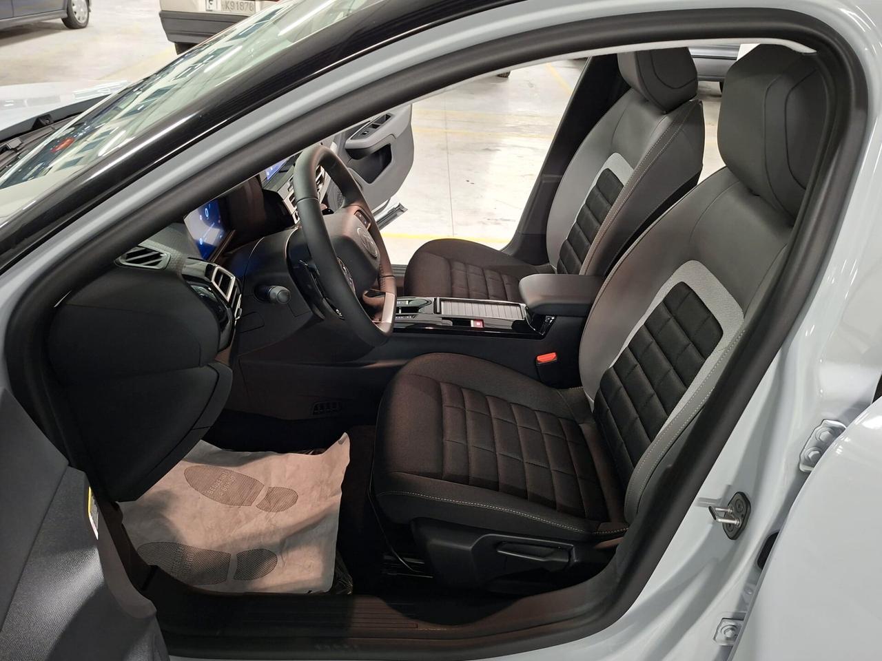 Citroen C4 1.2 mhev Hybrid 136CV Collection e-DCS6 Km. 0