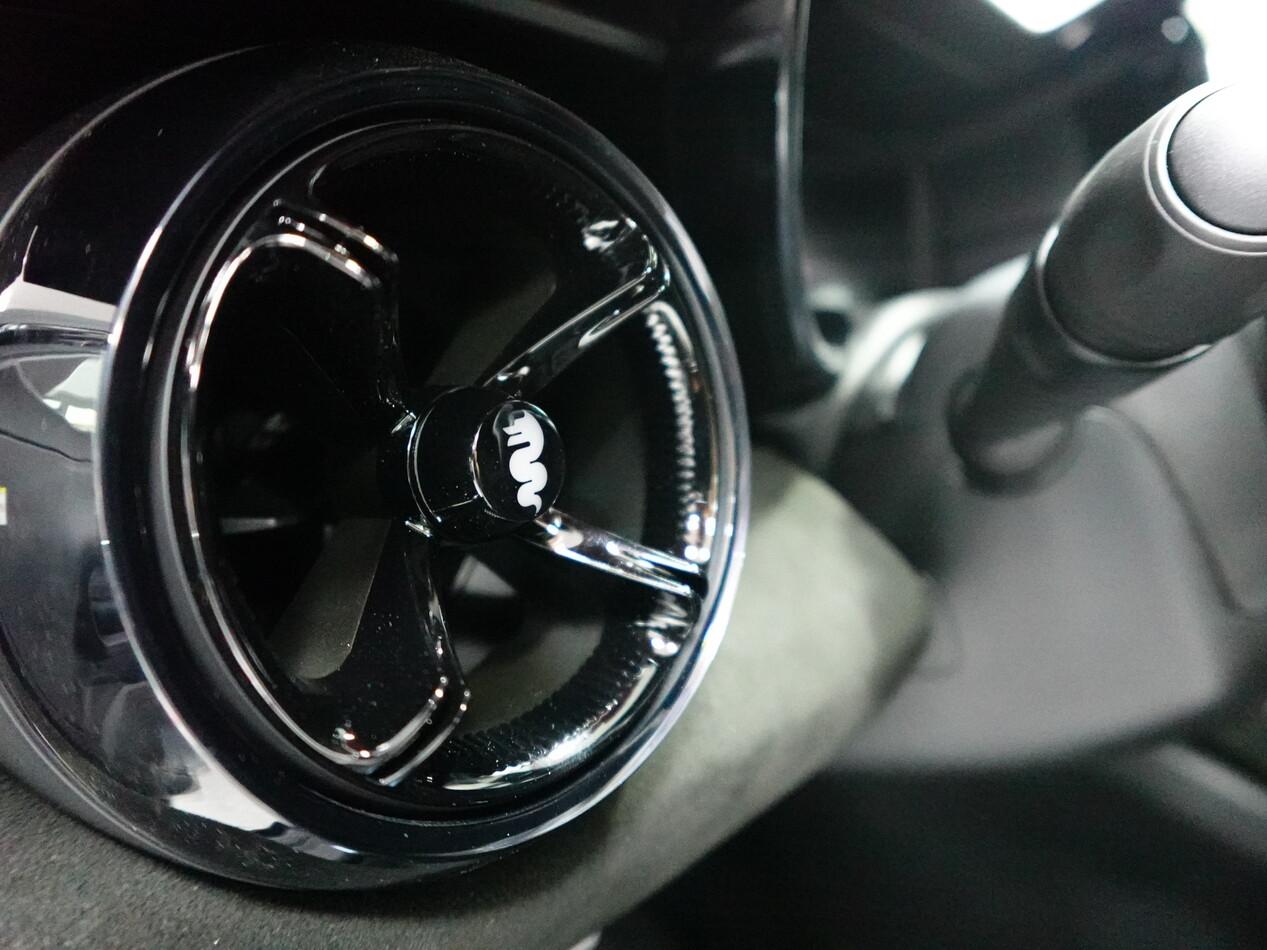 Alfa Romeo Junior 1.2 IBRIDA 145 CV EDCT6 SPECIALE PACK SPORT