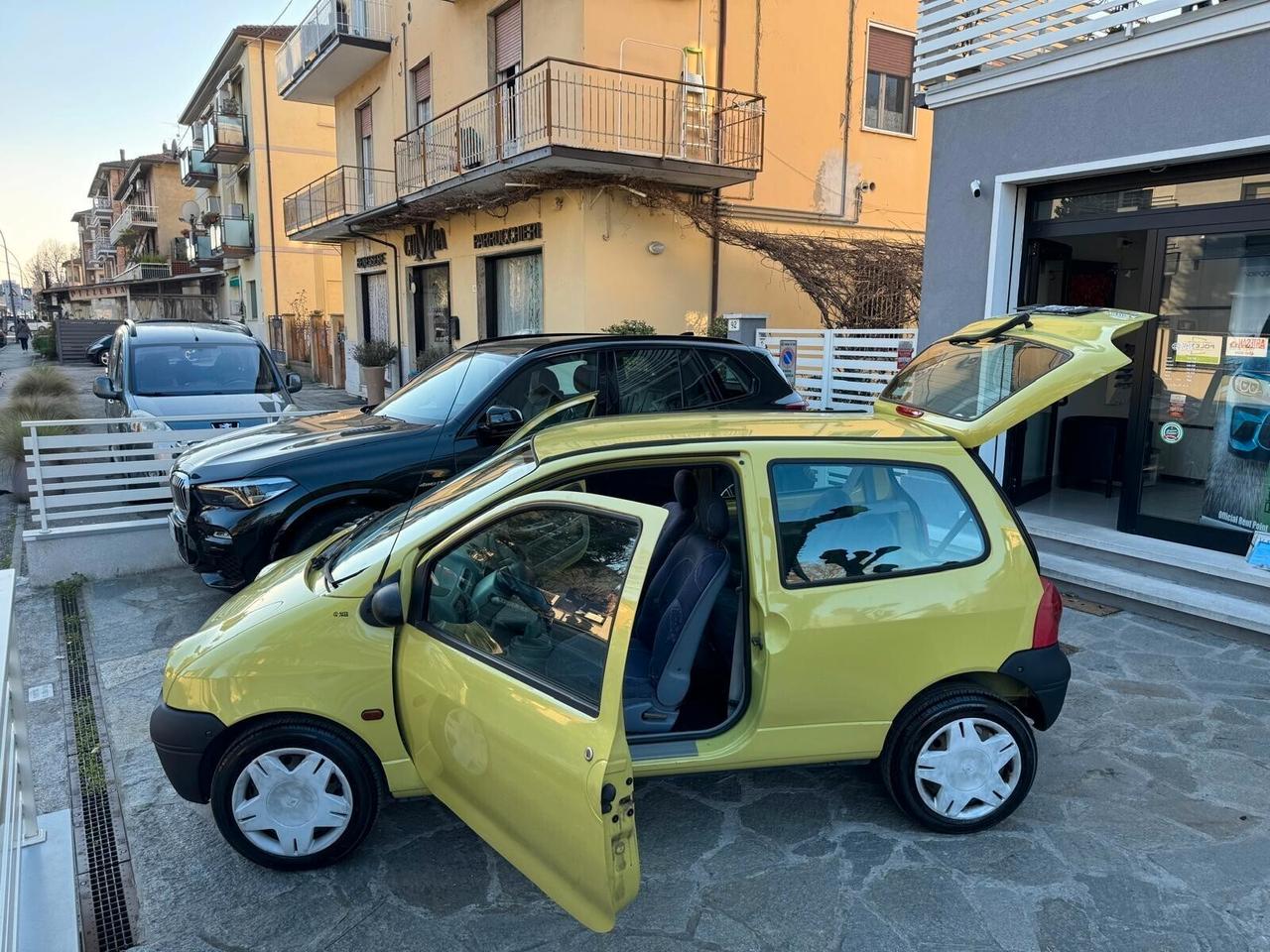 RENAULT TWINGO 1.2 PRIVILEGE GPL NEOPATENTATI