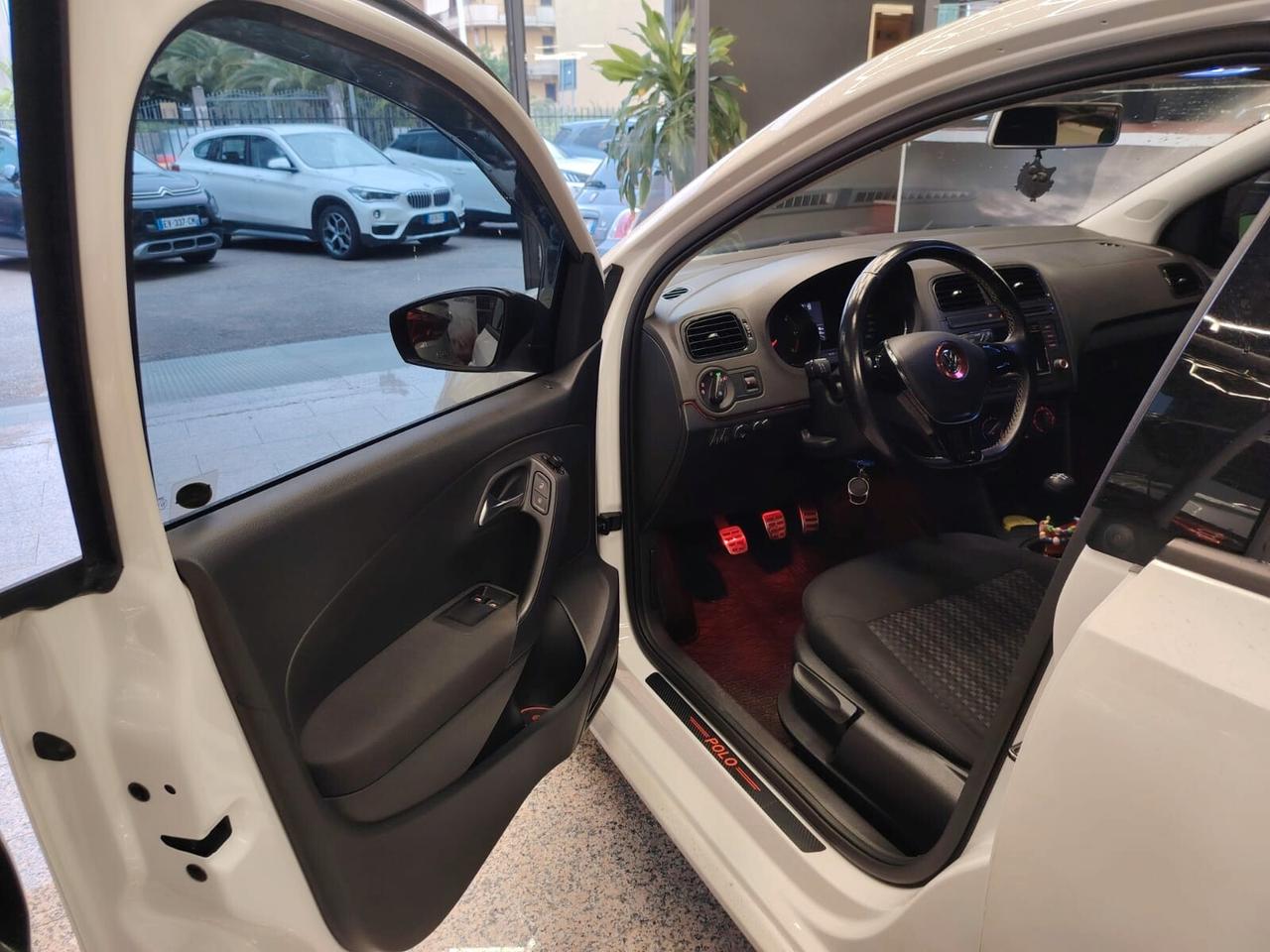 Volkswagen Polo 1.4 TDI 5p. Business