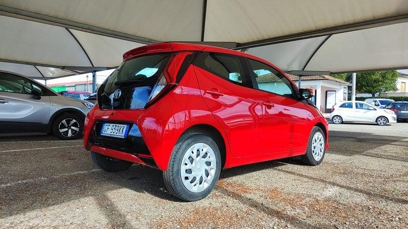 Toyota Aygo 1.0 VVT-i x-play MMT