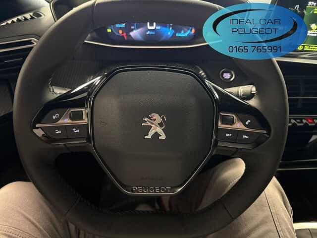 Peugeot 2008 PureTech 100 S&S Allure Pack