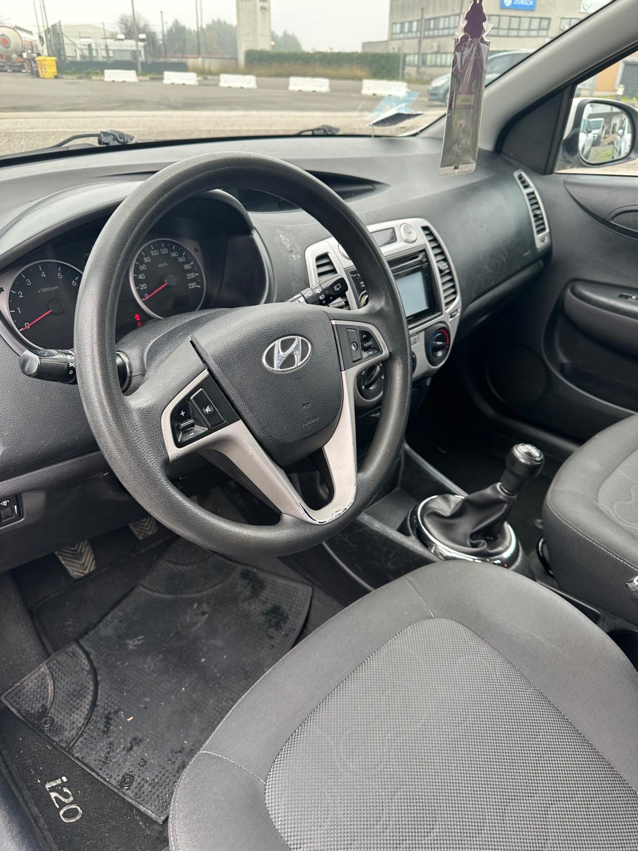 Hyundai i20 SOL