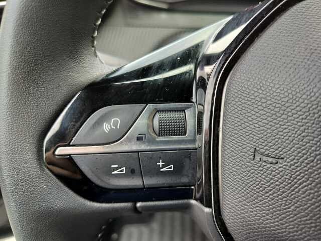 Peugeot 2008 PureTech 100 S&S Active Pack