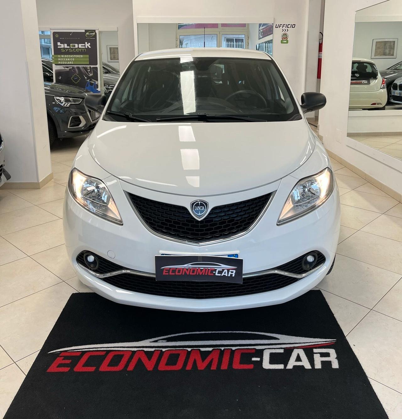 Lancia Ypsilon 1.2 69 CV 5 porte Gold Unico proprietario