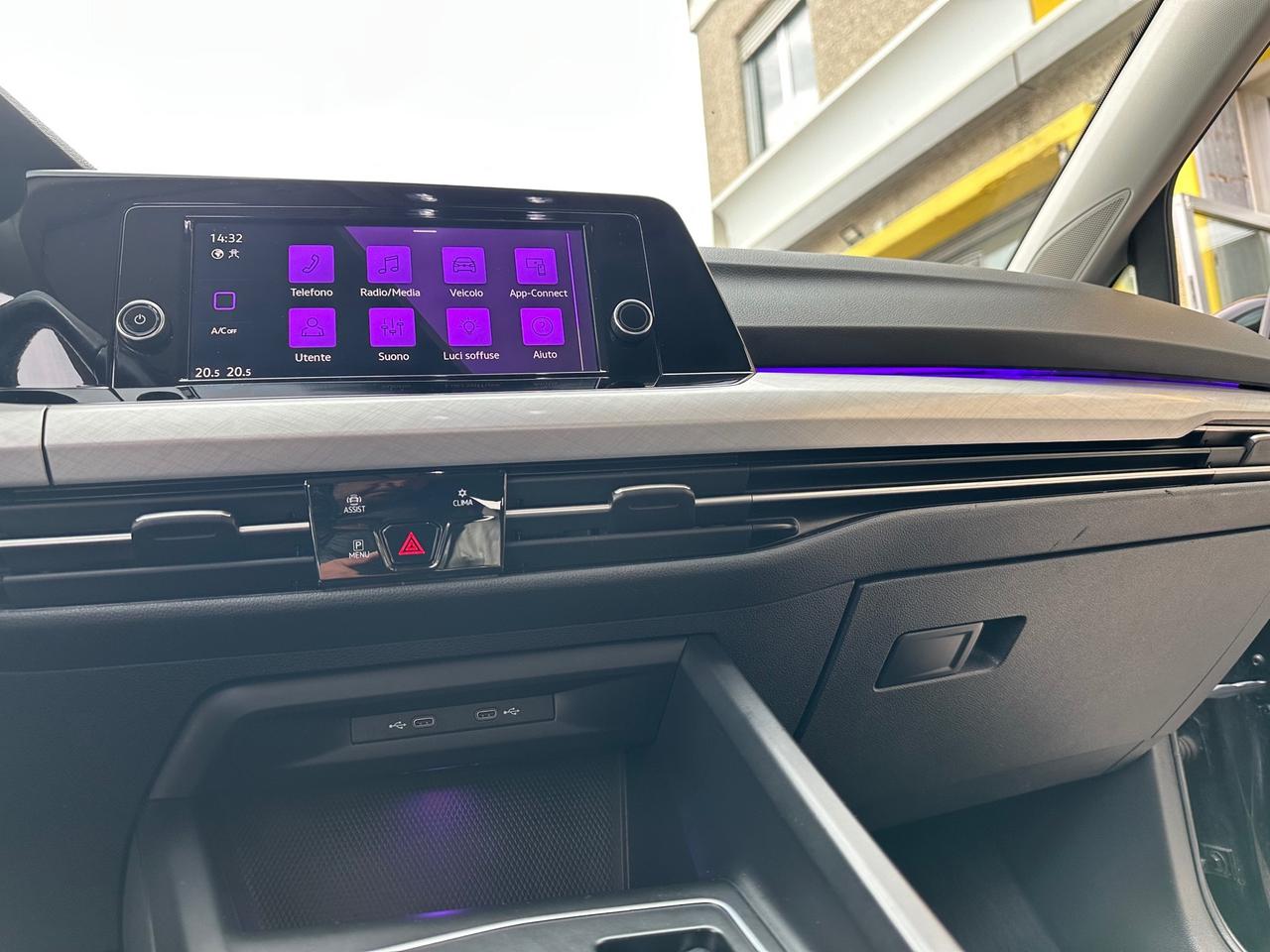 Volkswagen Golf 1.0 eTSI EVO DSG Life