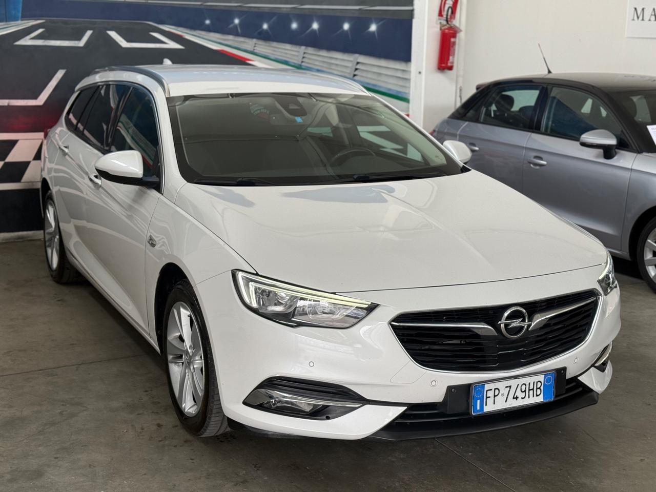 Opel Insignia 1.6 CDTI 136 CV aut.Sports Tourer Innov.