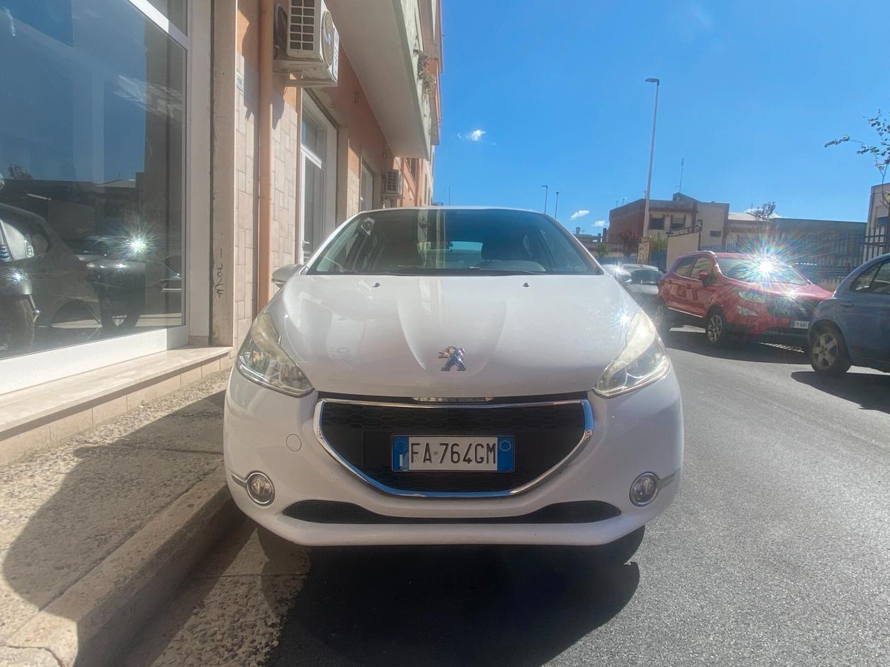 Peugeot 208 1.4 HDi 68 CV 5 porte Active
