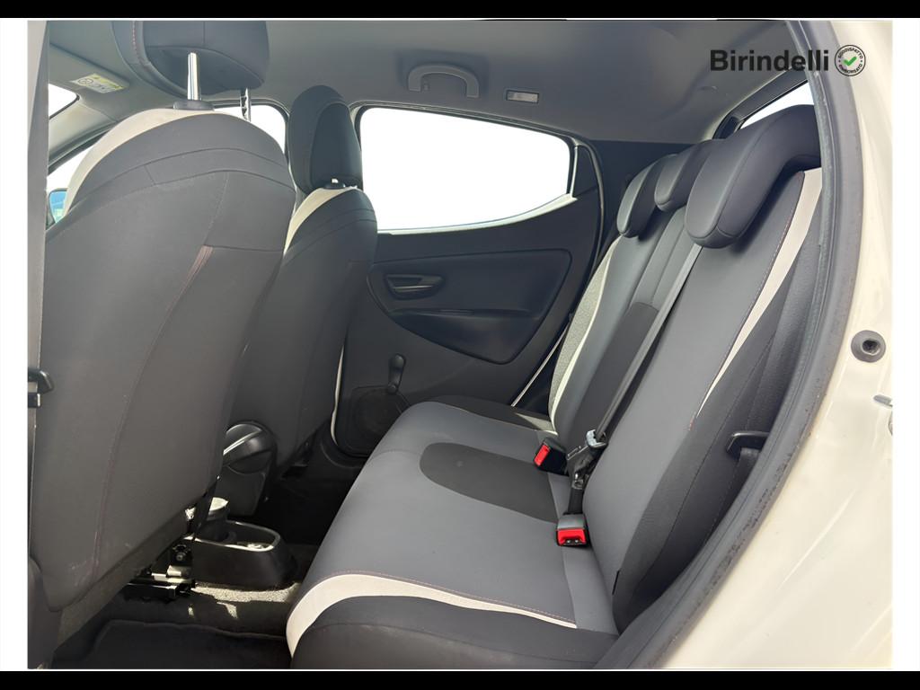 LANCIA Ypsilon 3ª serie - Ypsilon 1.2 69 CV 5 porte Elefantino