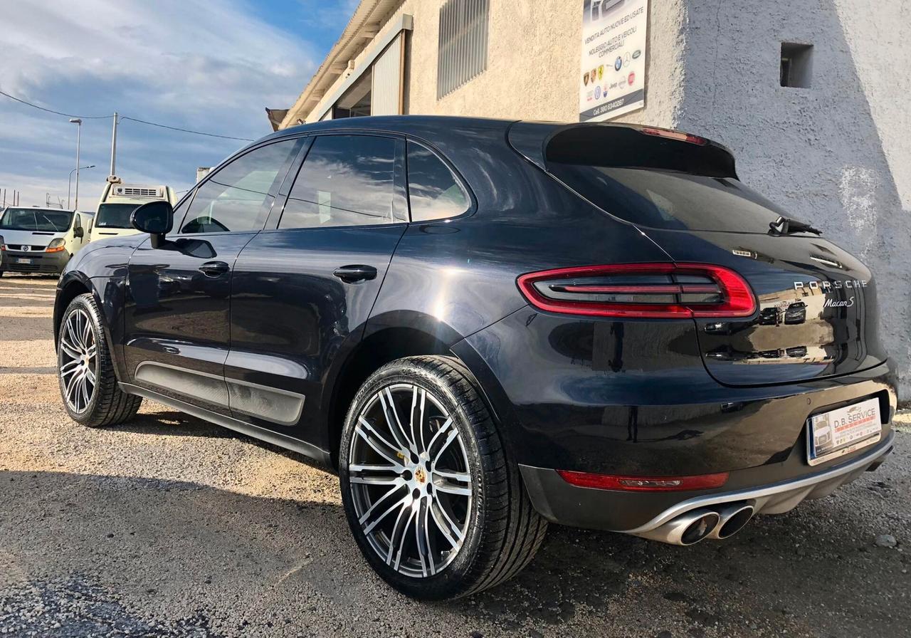 Porsche Macan S