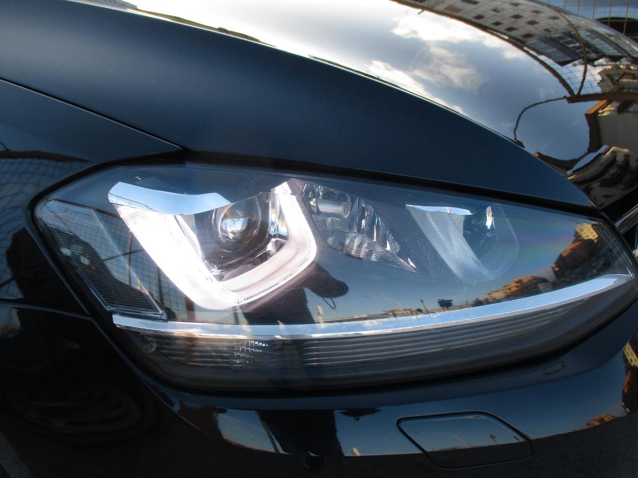 Volkswagen Golf 7.5 1.6 TDI R-LINE FULL OPTIONAL 2018