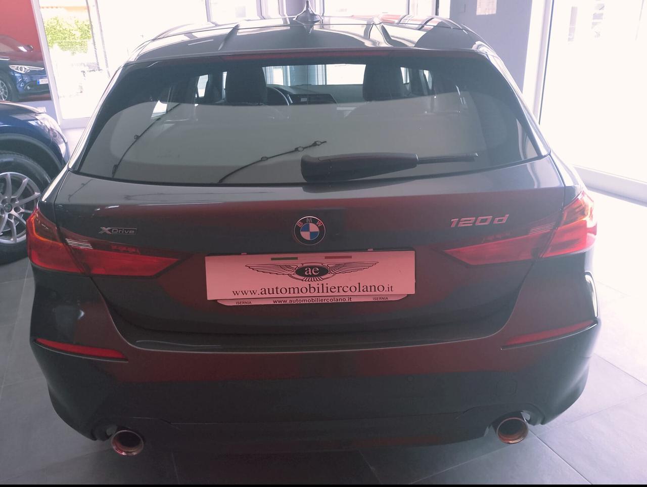 Bmw 120d xDrive 5p. Business Advantage