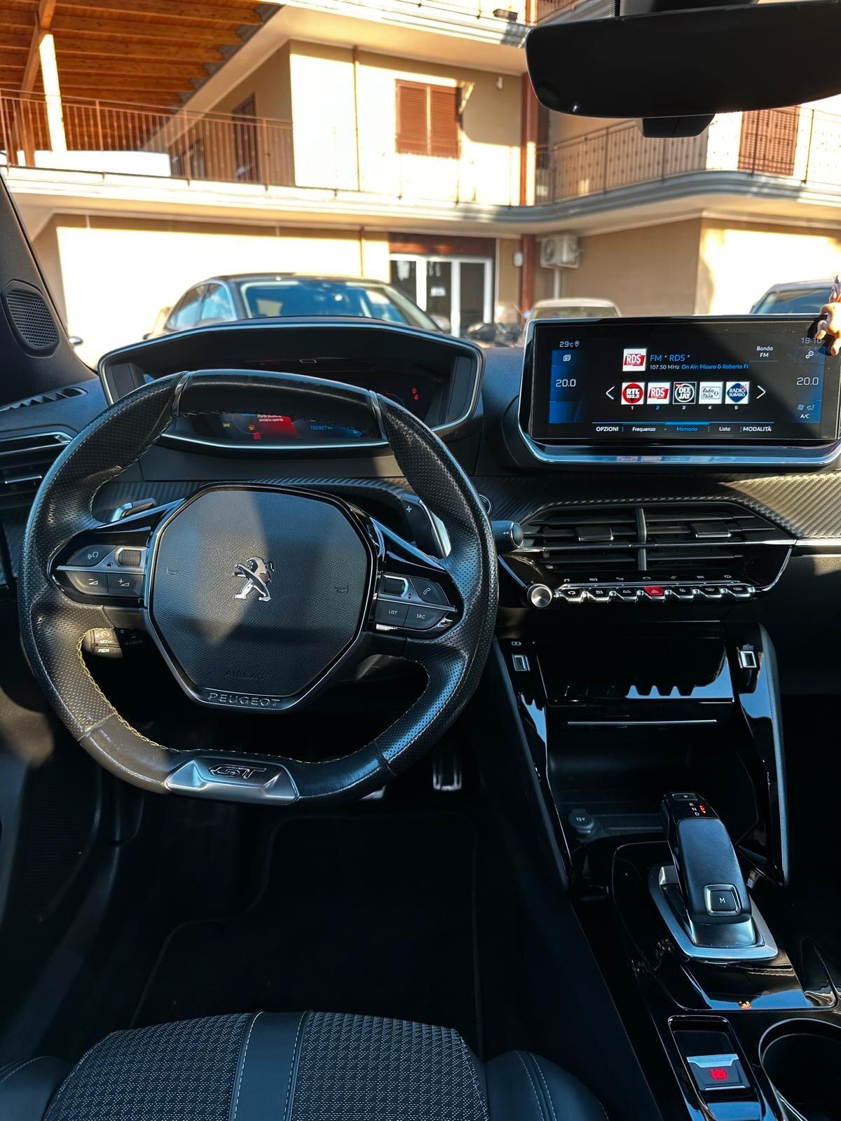 Peugeot 2008 BlueHDi 130 S&S EAT8 GT Pack