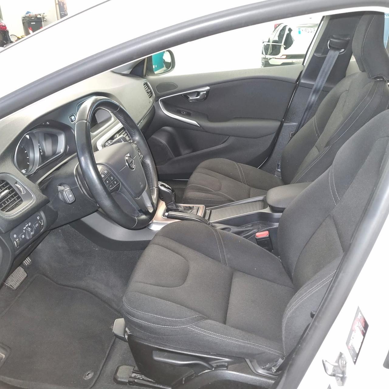 Volvo V40 Cross Country D3 Business Plus