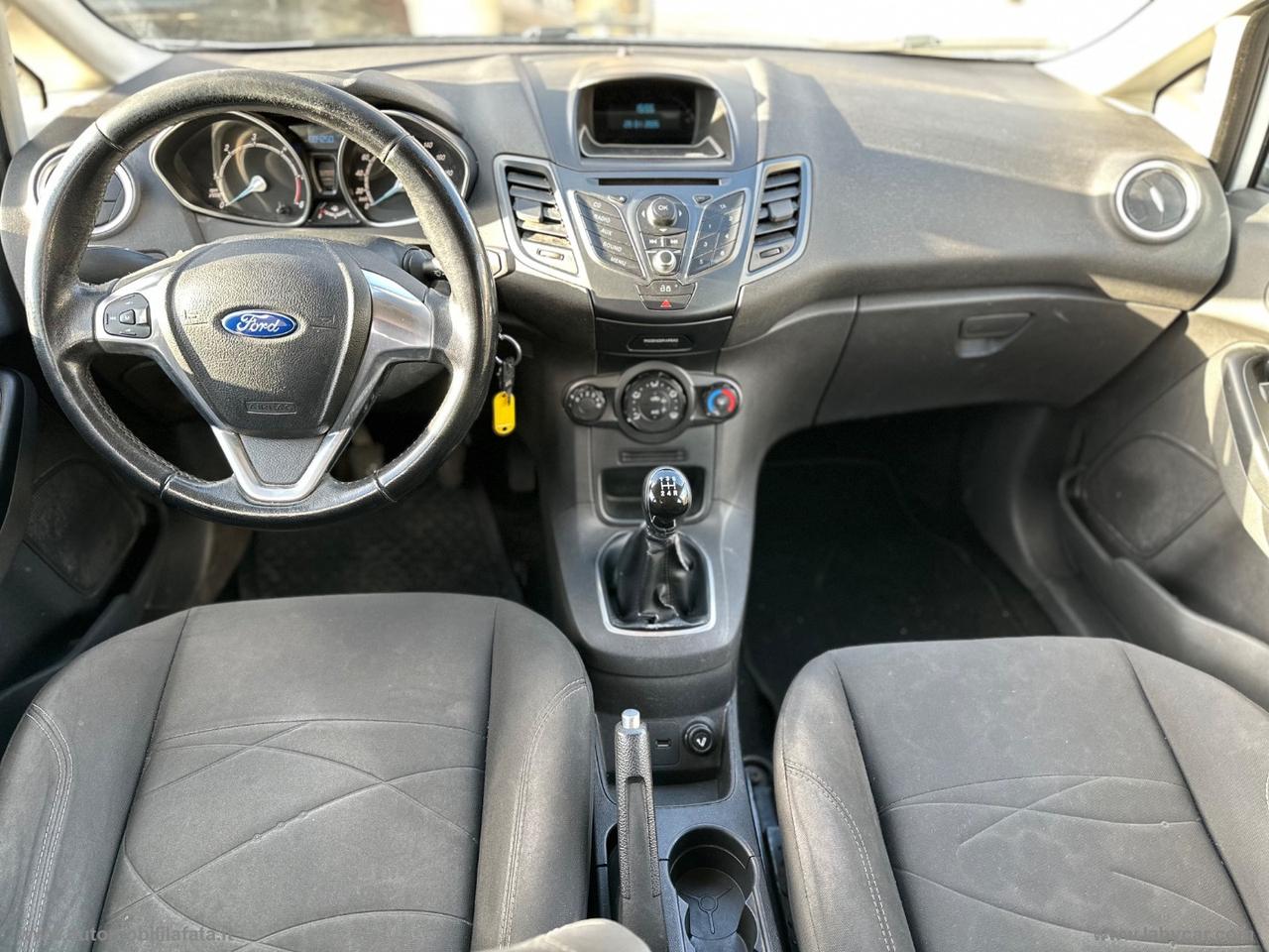 FORD Fiesta 1.5 TDCi 75 CV 5p. DIESEL CON GANCIO TRAINO