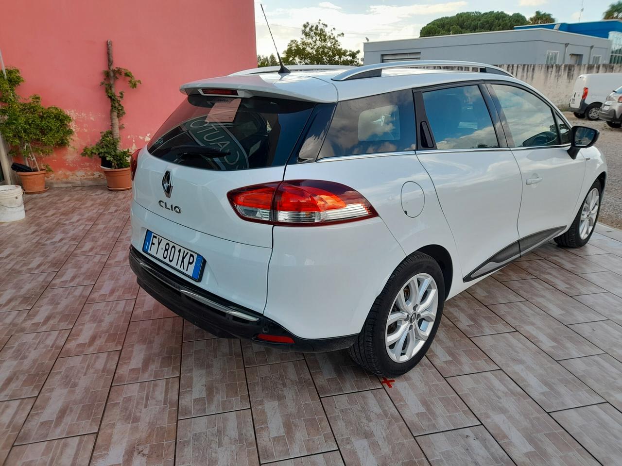 Renault Clio Sporter dCi 8V 75 CV Moschino Life