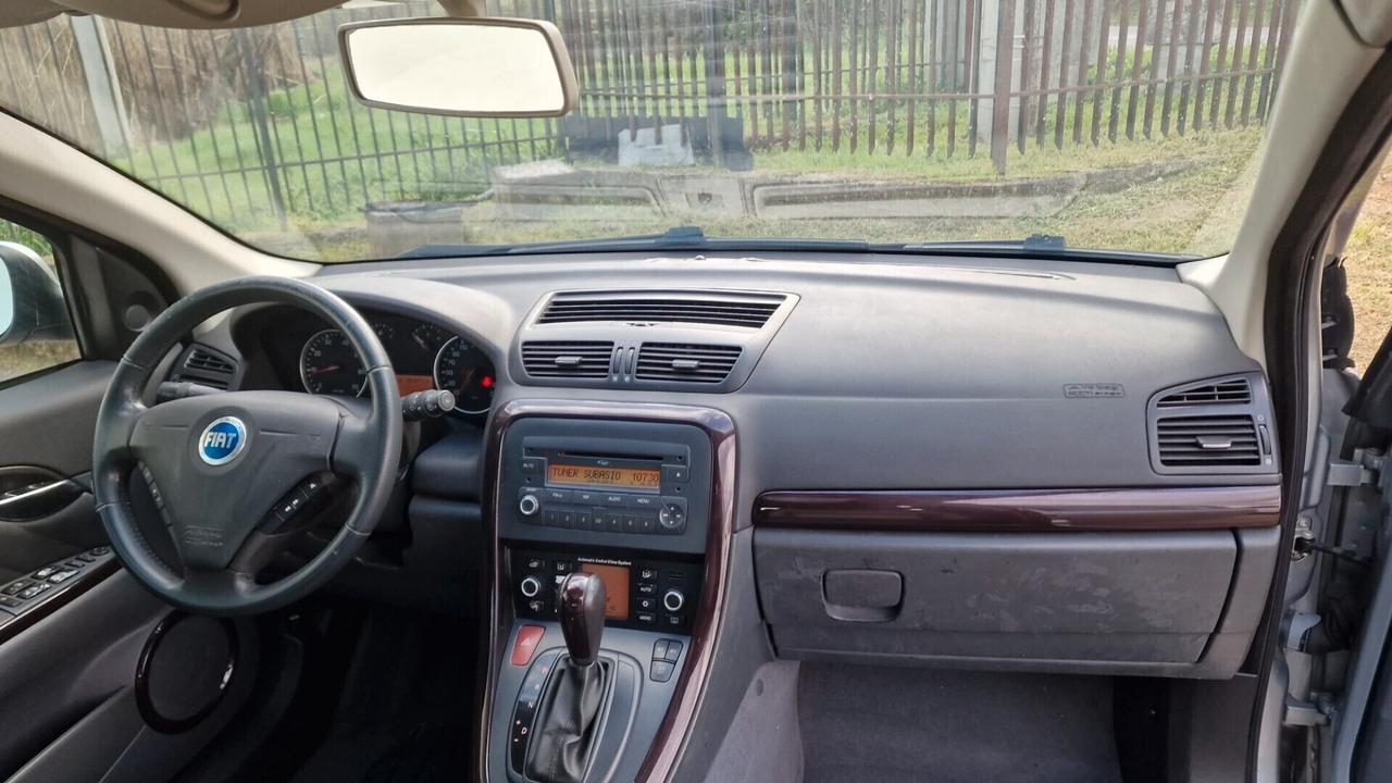 Fiat Croma 1.9 Multijet aut. Must "152.000 KM"