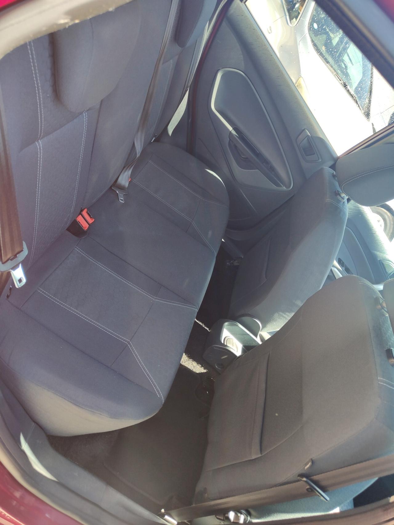 Ford Fiesta 1.4 TDCi 5p. Titanium