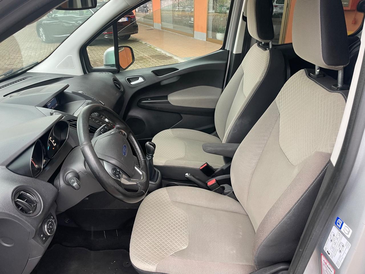 Ford Tourneo Courier 1.5 TDCI 75 CV Titanium Navy