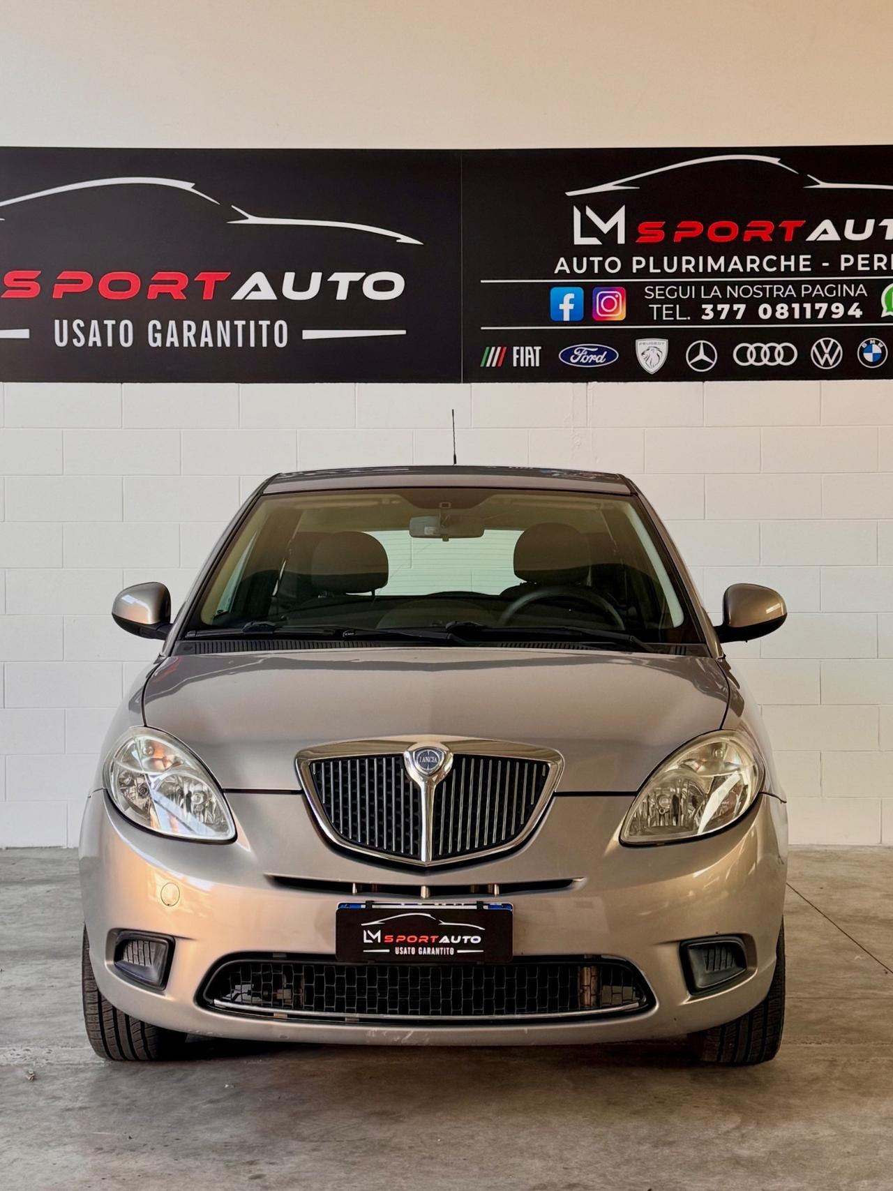 Lancia Ypsilon 1.2 Argento ideale neopatentati