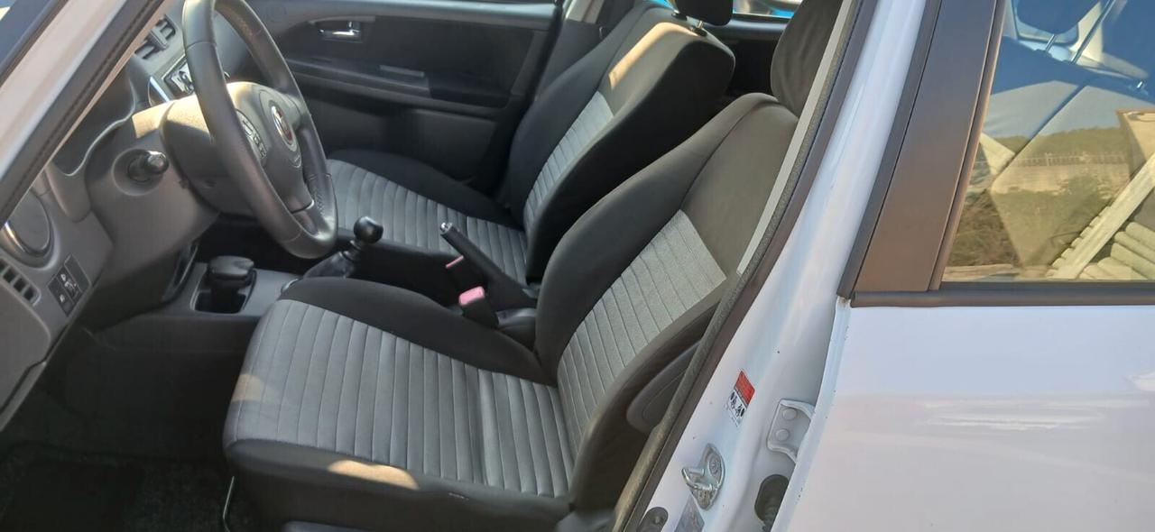Fiat Sedici 2.0 Mjet 4x2 Emotion - 2014