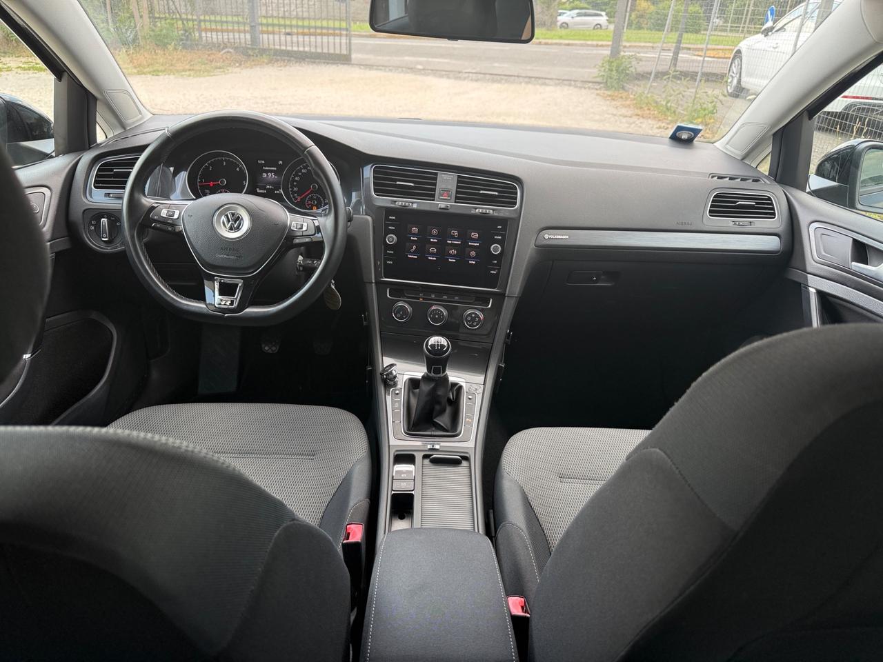 Volkswagen Golf 7 1.6 tdi Executive BLUEMOTION 115cv 5p alest. R-line