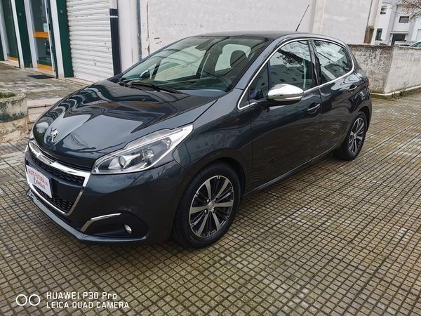 PEUGEOUT 208 1.6 BLUEHDI 75CV ALLURE