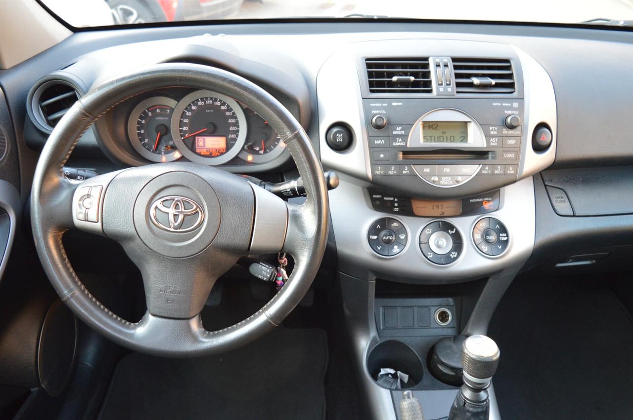 Toyota RAV 4 RAV4 2.2 D-4D 177 CV Luxury