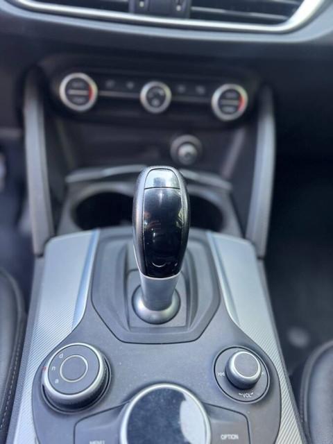 Alfa Romeo Stelvio 2.2 t Business rwd 180cv auto