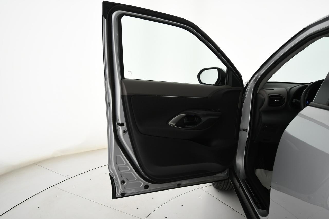 TOYOTA Yaris Cross 1.5h Lounge fwd 116cv e-cvt NEOPATENTATI+CAMERA+ACC