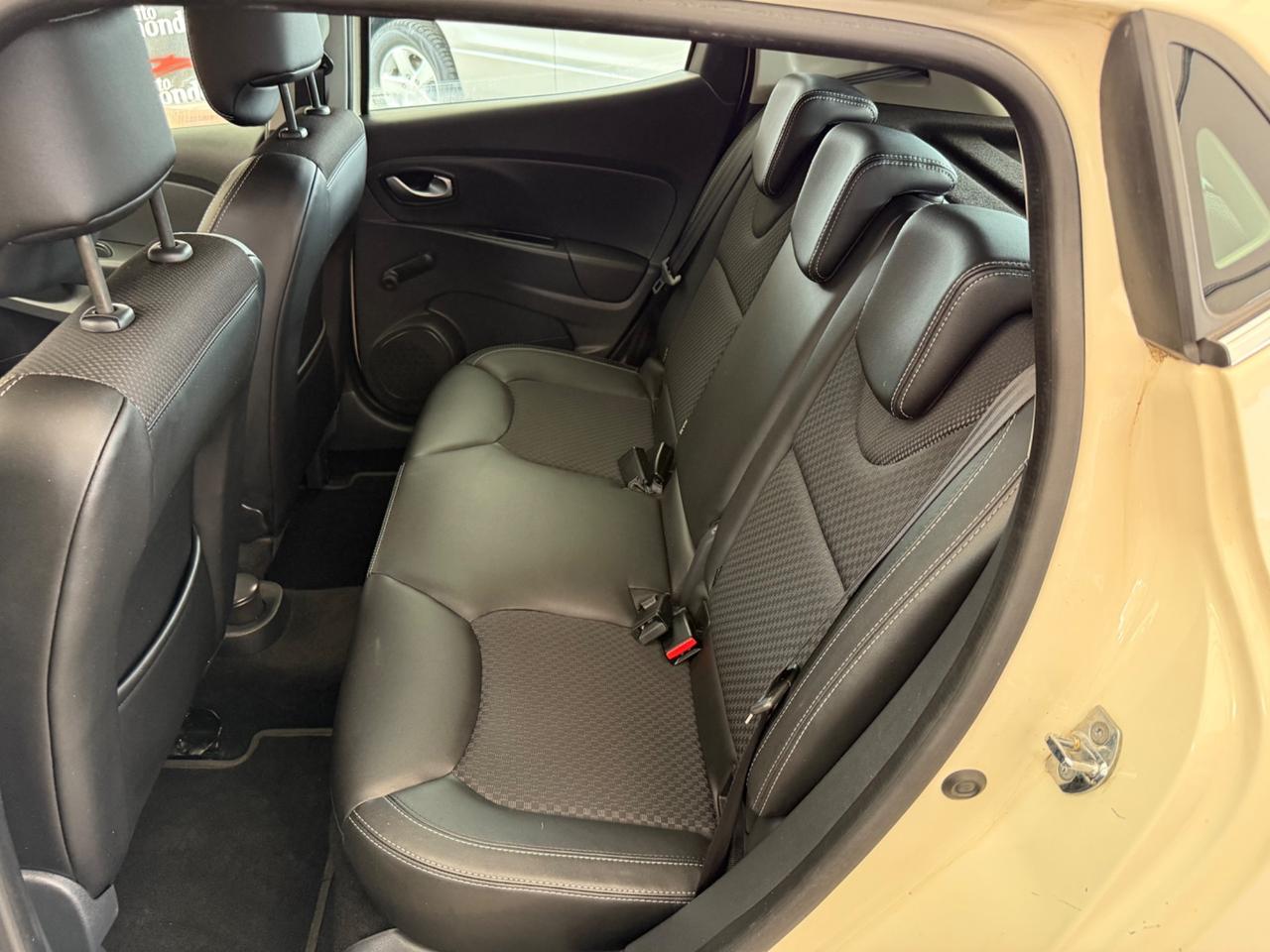 Renault Clio 1.5 dCi 90 CV Duel