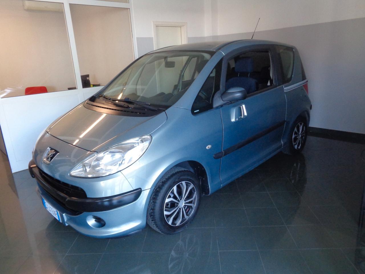 Peugeot 1007 1.4 Happy