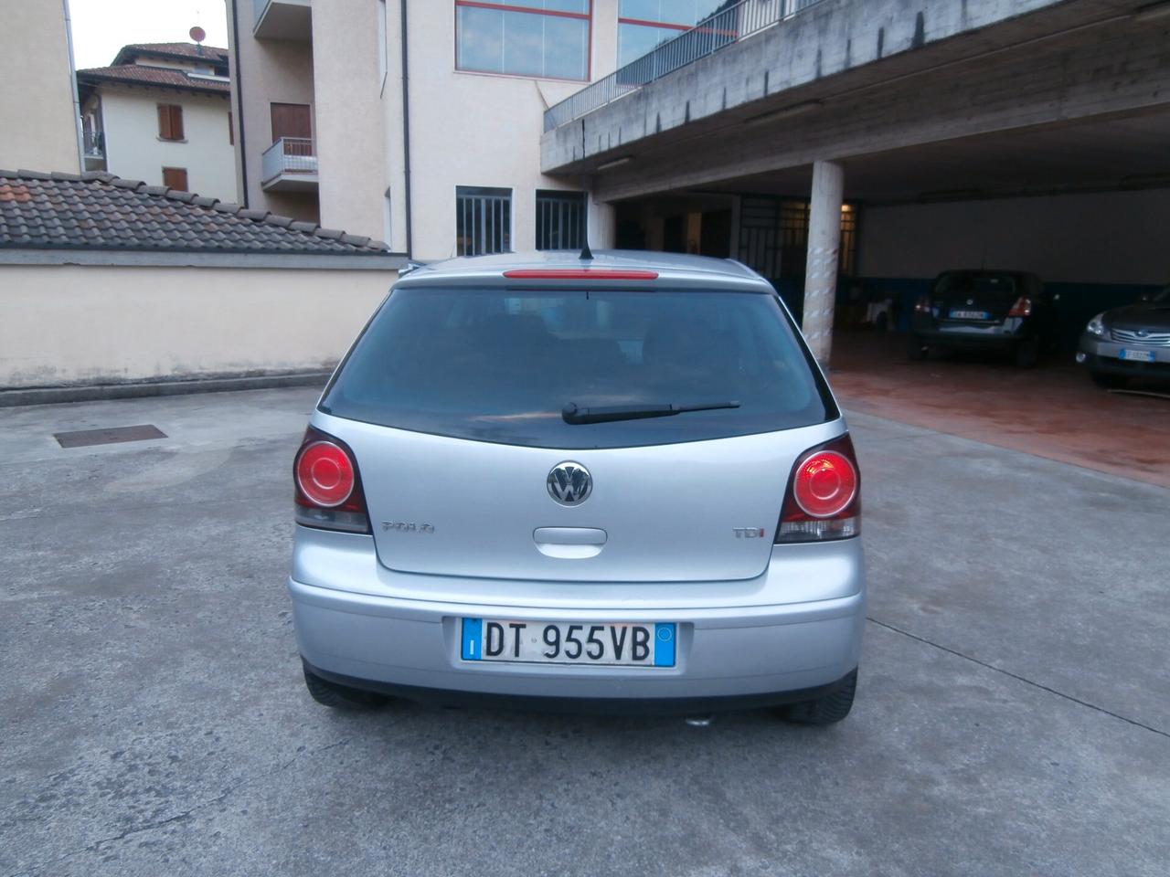 Volkswagen Polo 1.4/80CV TDI DPF 5p. Sportline