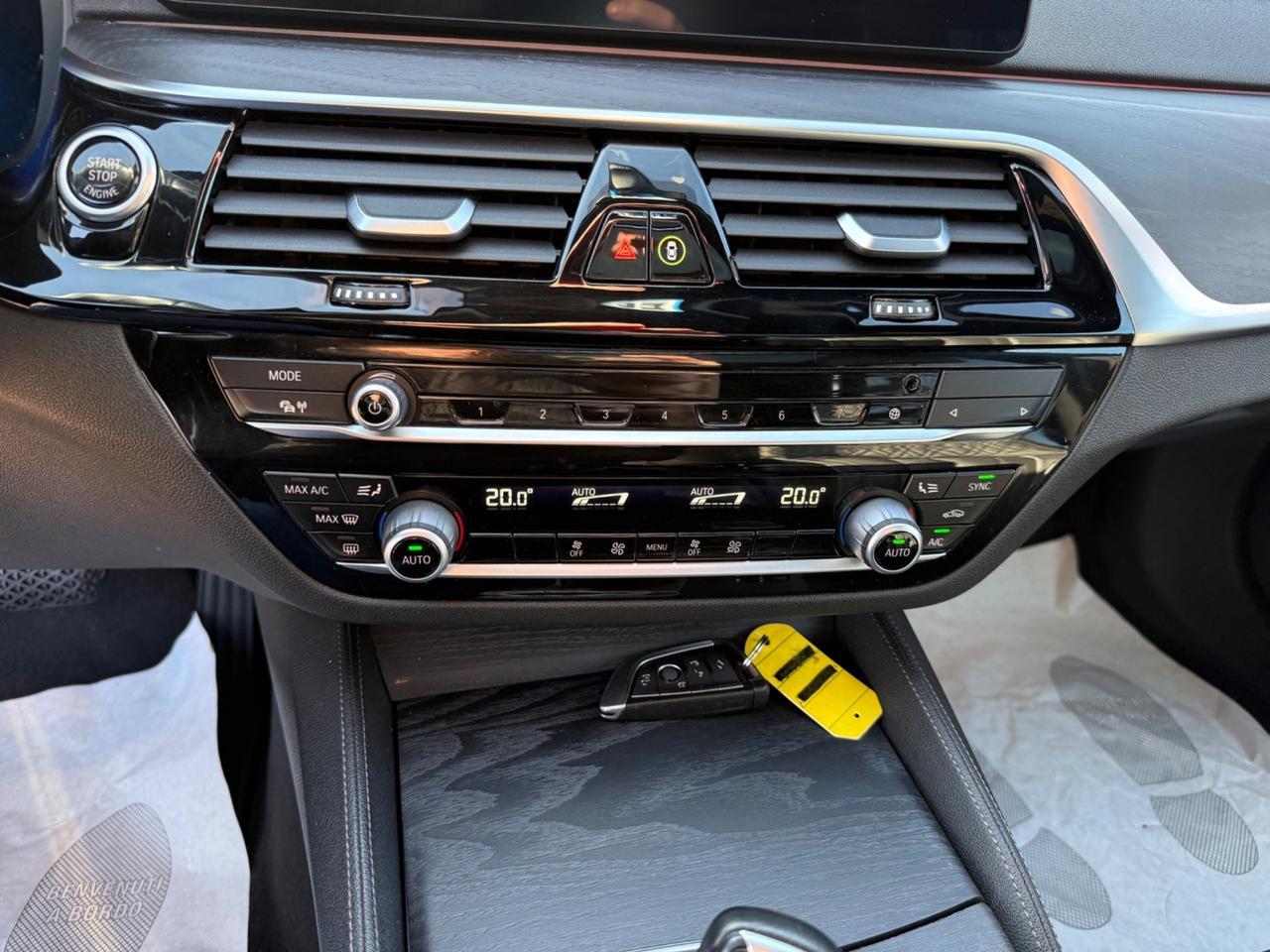 Bmw 530d 48V xDrive Touring Luxury IVA ESPOSTA