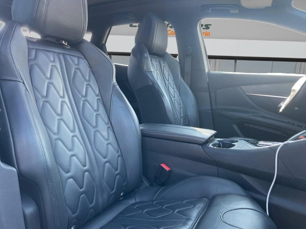 Peugeot 3008 II 1.6 hybrid4 phev GT Pack 300cv CON TETTO APRIBILE