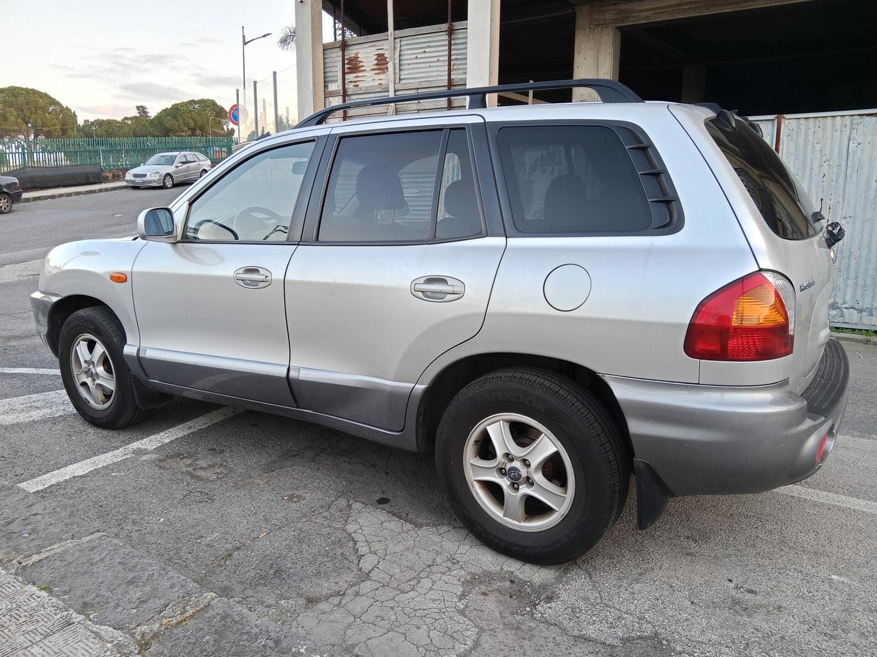 Hyundai Santa Fe Santa Fe 2.0 CRDi Solo 126.000 km