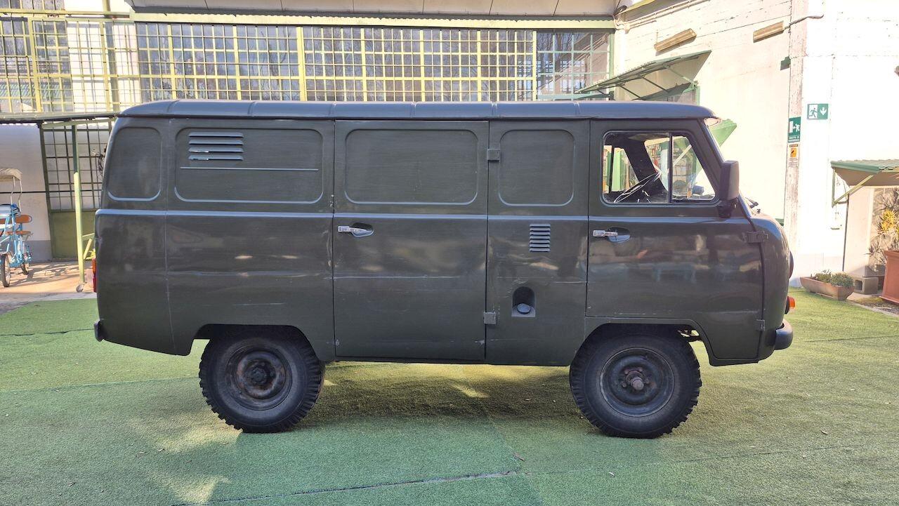 UAZ 452 Furgone 4×4 Serie 3741 – 1991