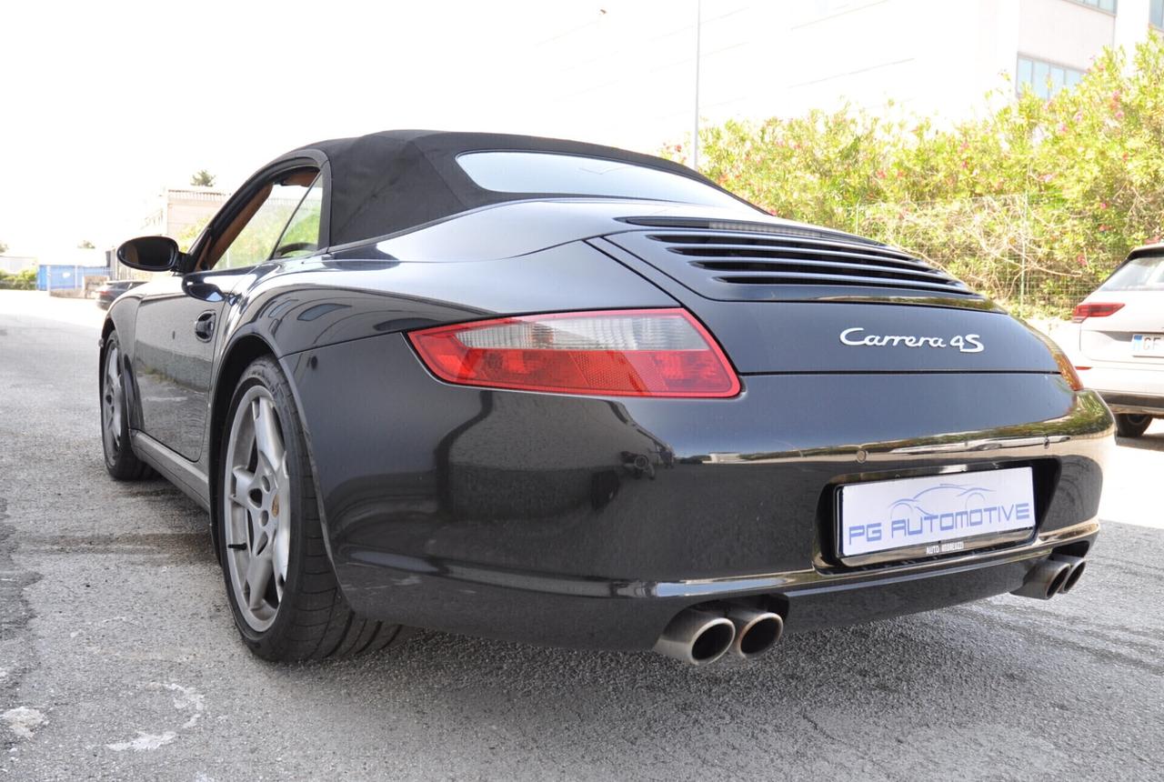 Porsche 911 Carrera 4S Cabriolet