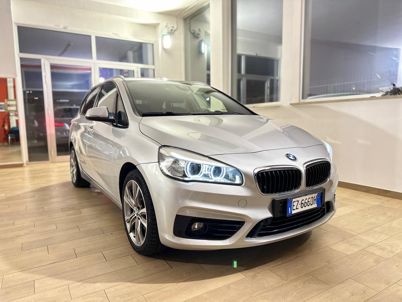 Bmw 218d Active Tourer Sport -2015 LED/18”