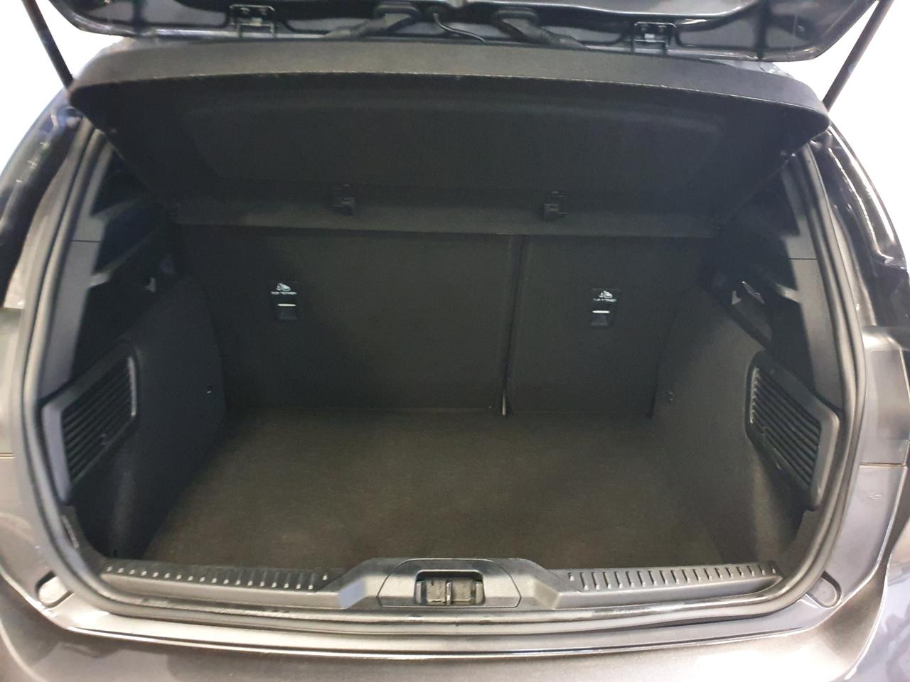 FORD Focus 4ª serie - Focus 1.0 EcoBoost Hybrid 125 CV 5p. ST-Line Design