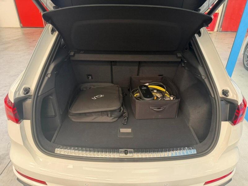 AUDI Q3 2ª serie Q3 45 TFSI e S tronic S line ...
