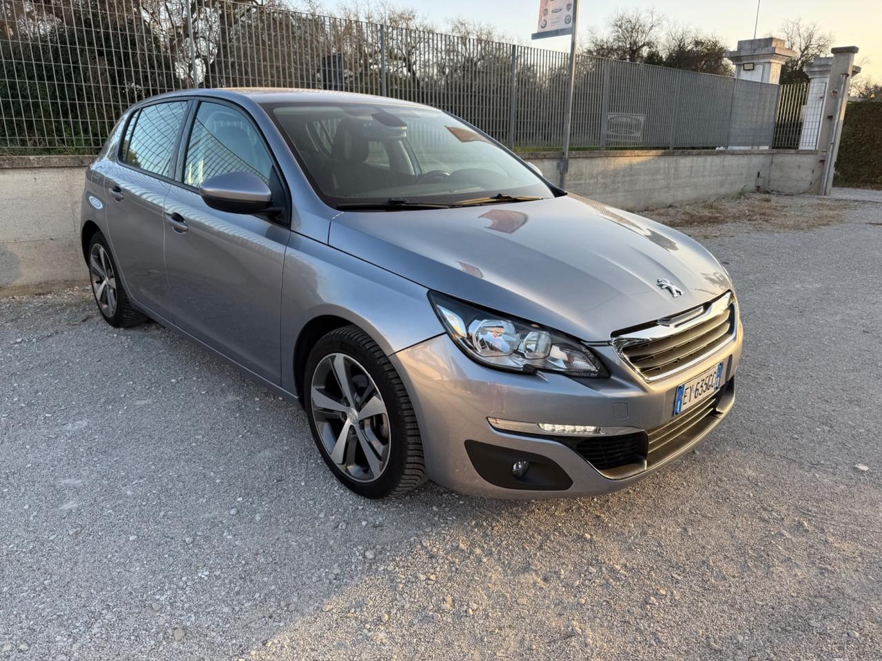 Peugeot 308 PureTech Turbo 130 S&S Allure