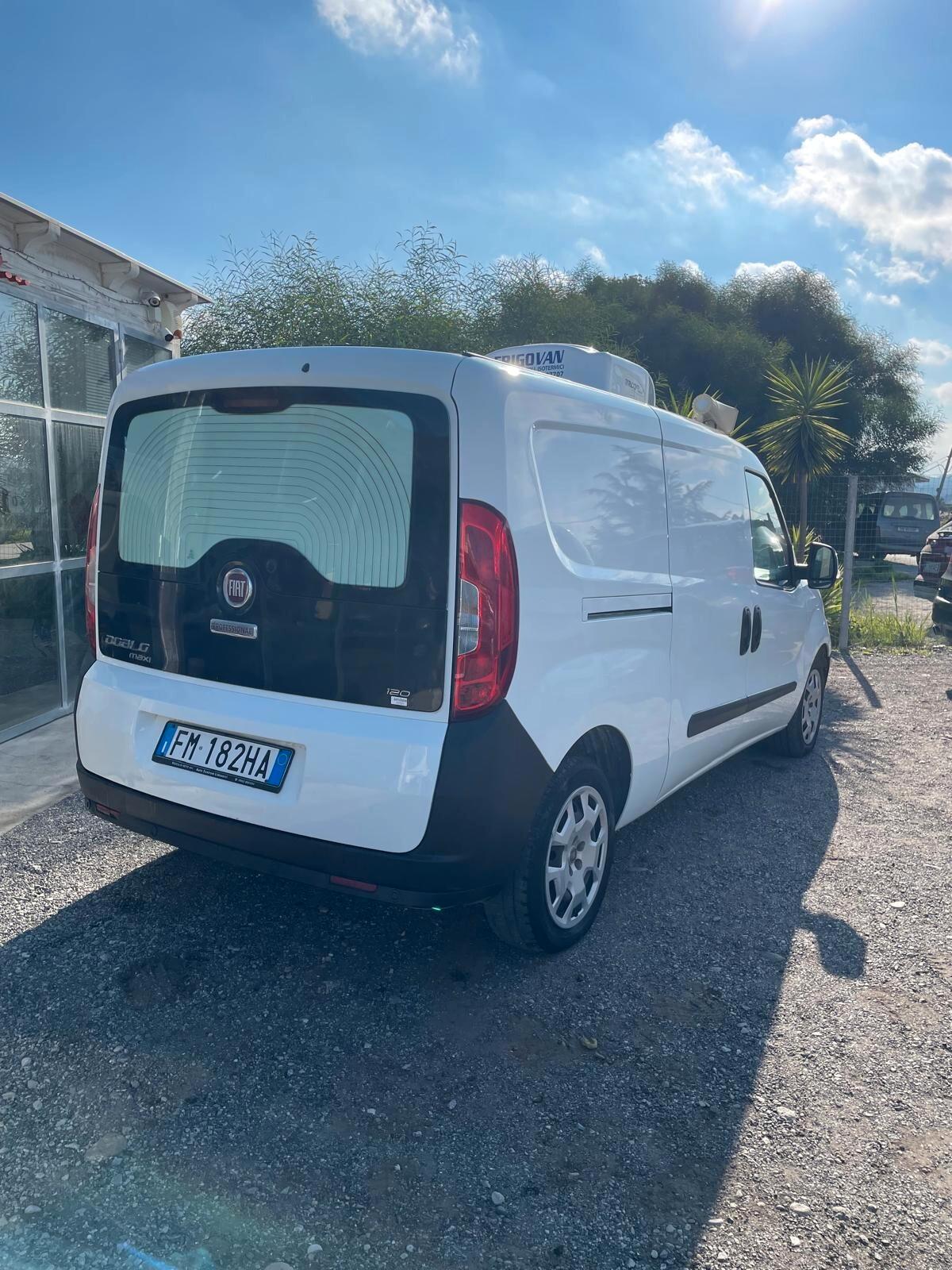 Fiat Doblo 1.6 MJT 120CV Maxi 3 posti AUTONEGOZIO unico proprietario