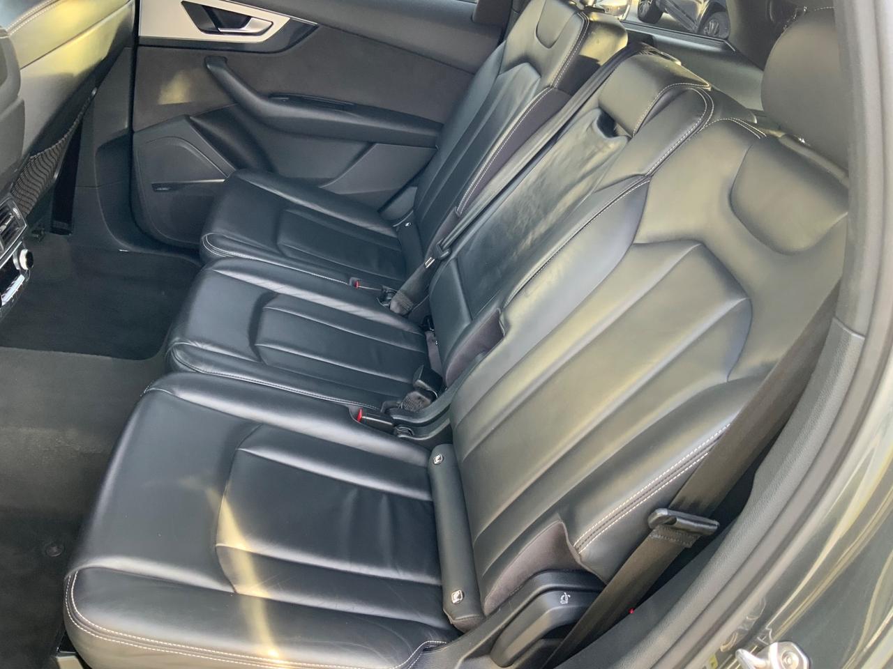 Audi Q7 3.0 TDI 272 CV quattro tiptronic Business Plus S LINE.TETTO.7POSTI.RUOTE POST STERZANTI