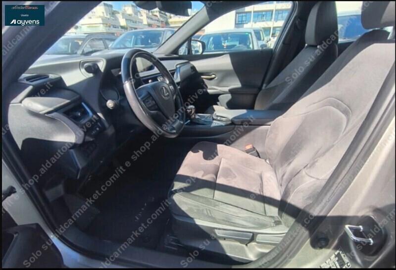 Lexus UX Hybrid Business