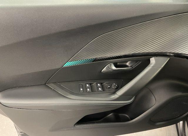 PEUGEOT 2008 1.2 PureTech 100 CV Allure Pack