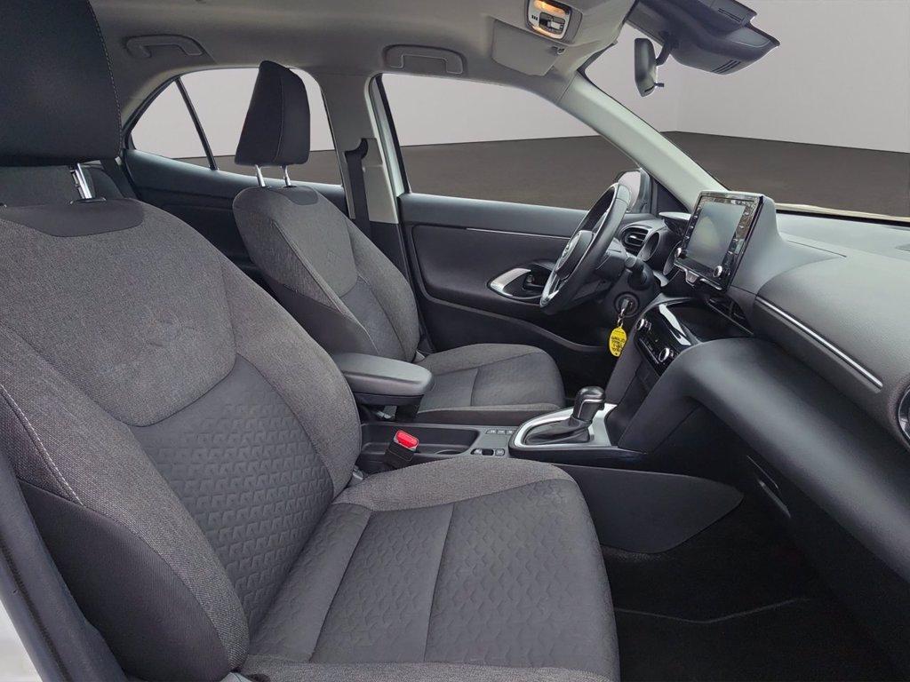 TOYOTA Yaris cross 1.5h active fwd 116cv e-cvt del 2024