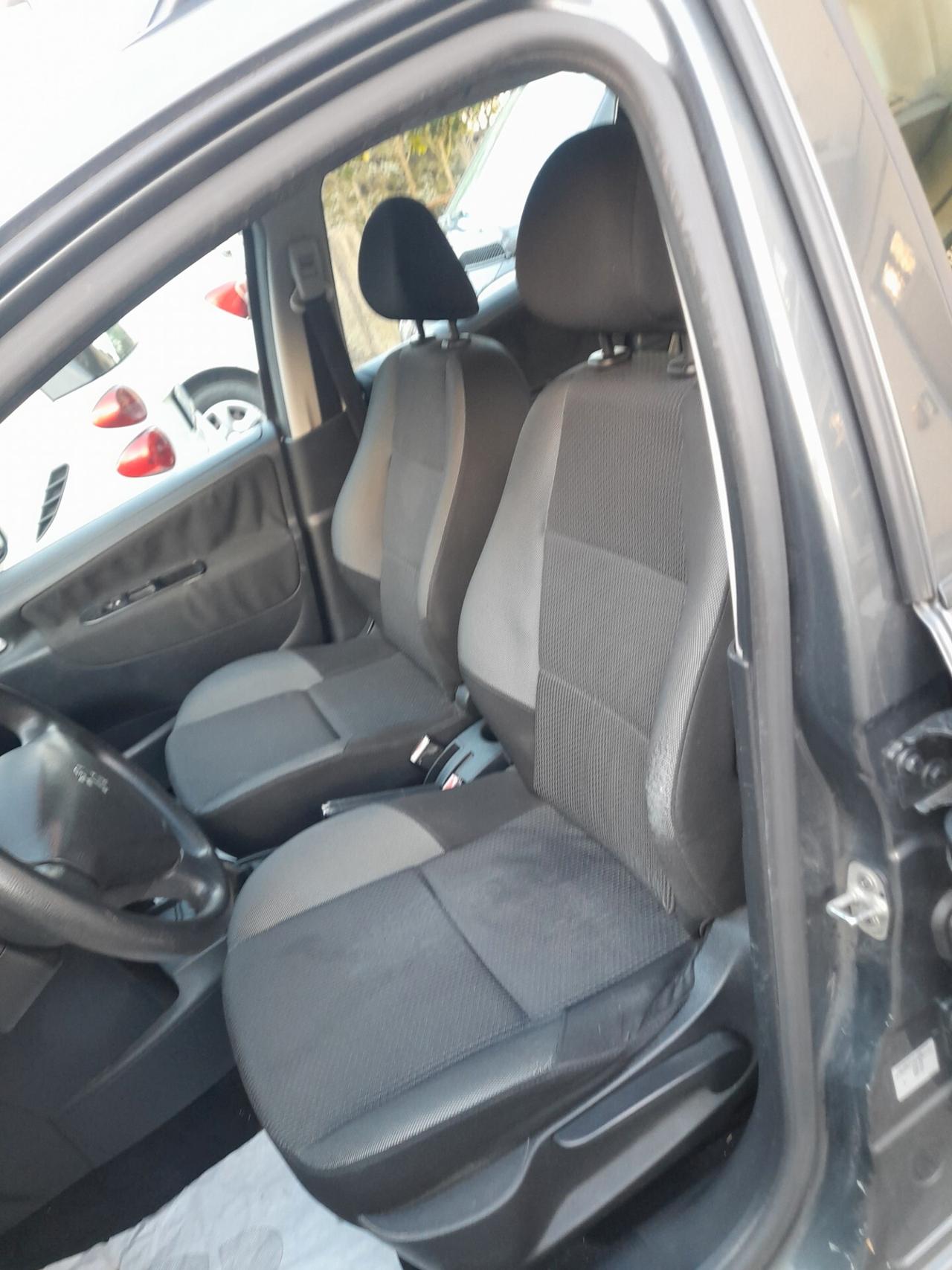 Peugeot 207 1.4 8V 75CV SW X Line ECO GPL