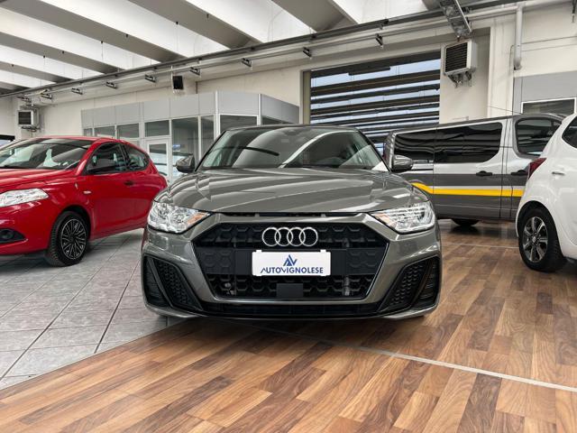 AUDI A1 SPB 35 TFSI S tronic S line edition-CERCHI 18 DARK