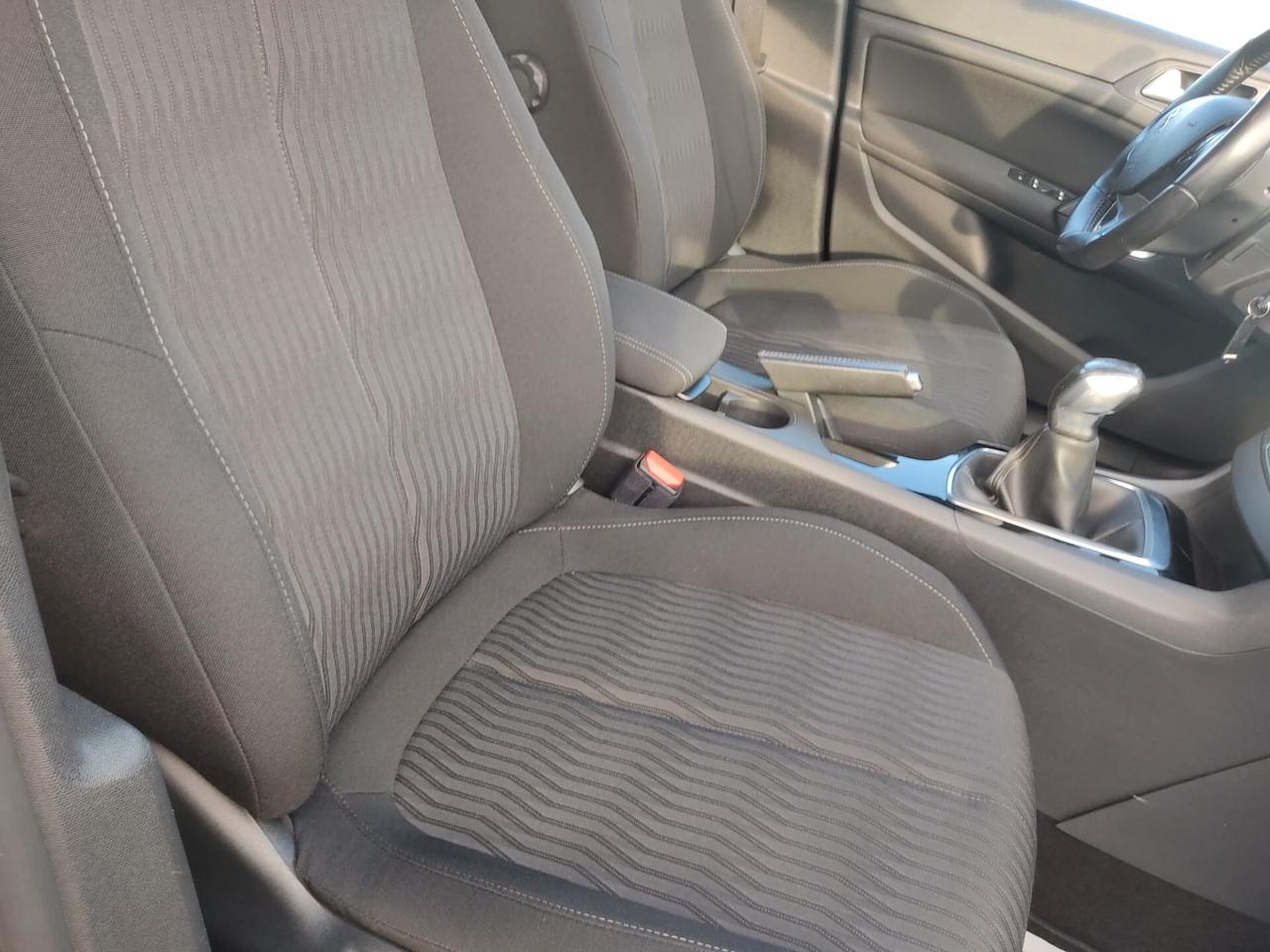 Peugeot 308 BlueHDi 100 S&S SW Business